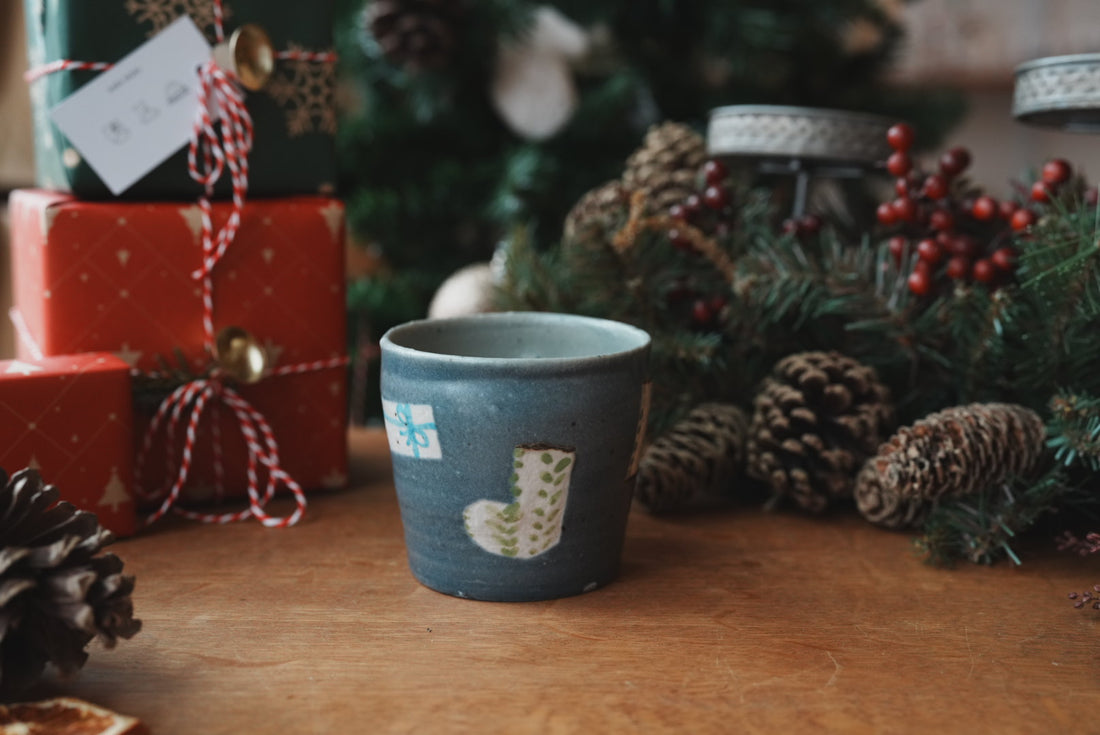 Haruko Harada 原田晴子 Christmas Straight Mug - HH37