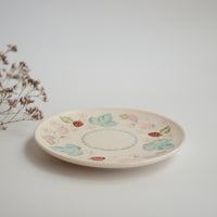 Taki Tomoda 友田多紀 Strawberry Small Plate - TT09