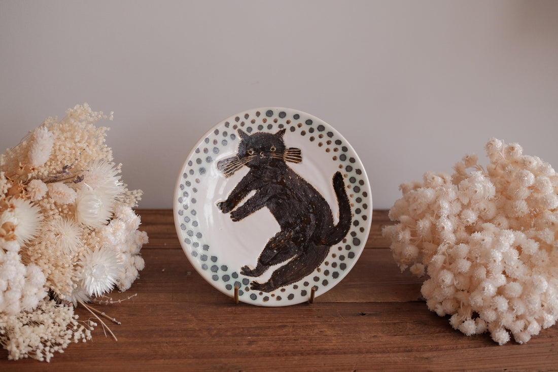 Tomoko Kubo コンガリ舍 Cat Plate TK24