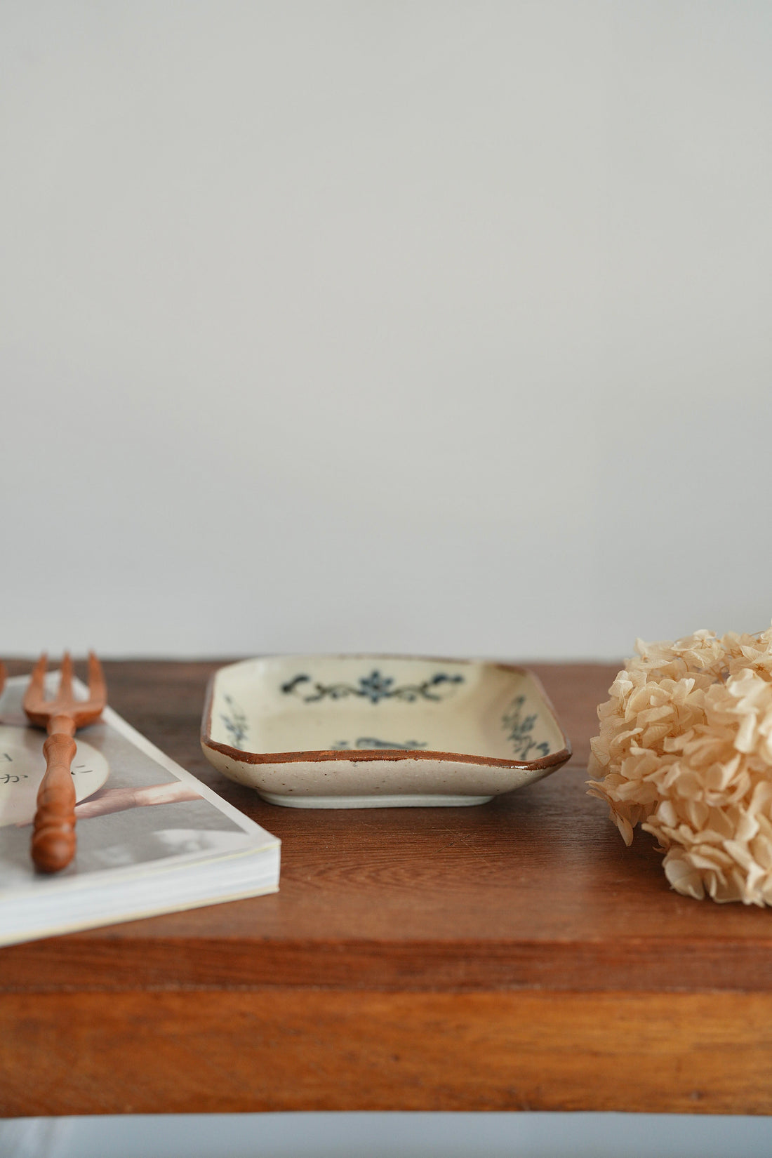 Shinko Nakanishi 中西申幸 Bird Square Plate SN10