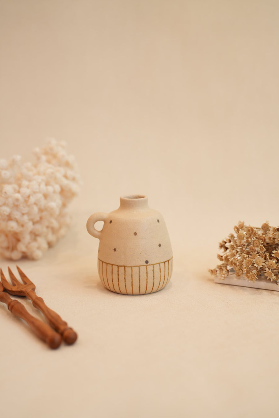 Chiho Yoshida 穗屋工房- Round Shaped Vase CY01