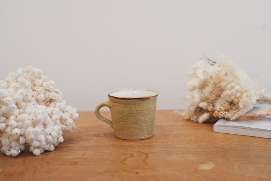 Tomoko Kubo コンガリ舍 Yellow Butterfly Mug TK04