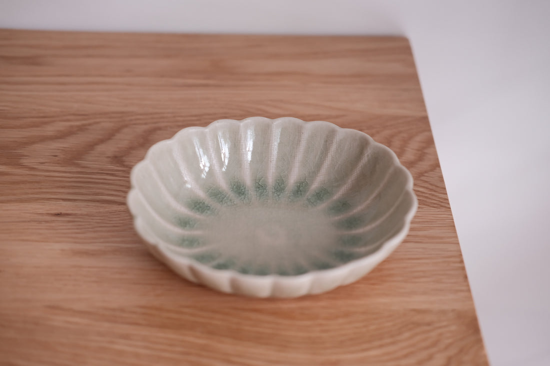 Japanese Chrysanthemum Shape Oval Serving Bowl