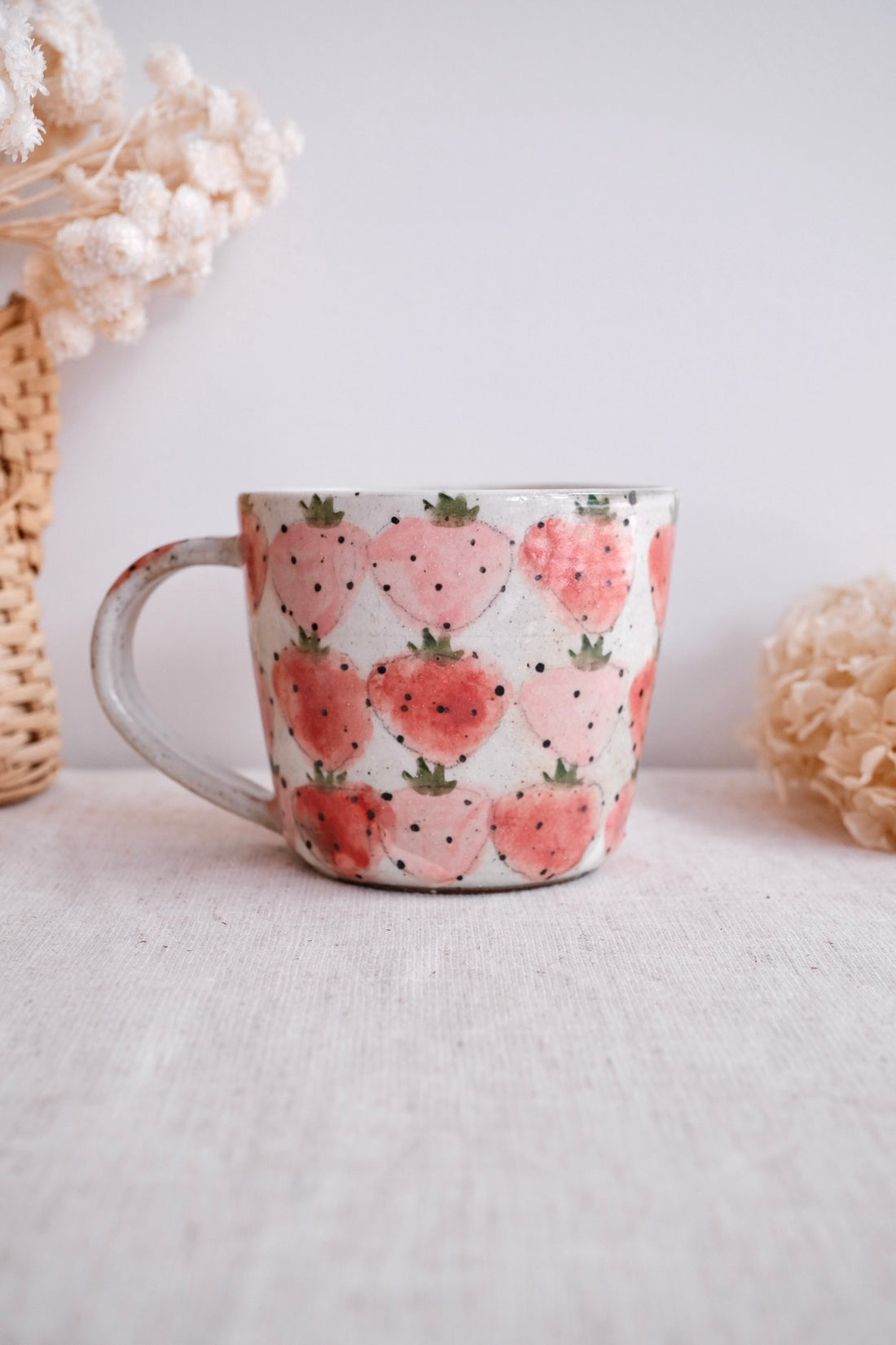 Asako Yamaguchi 山口麻子 Strawberry Large Mug AI08