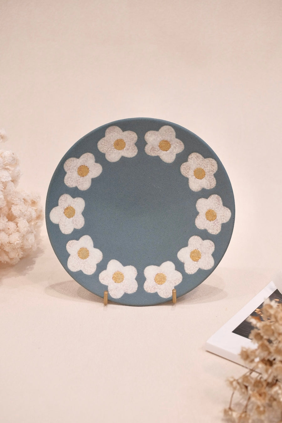 Kei Mitsumochi ミツ持啓 Flower Rim Lake Blue Round Plate-Small  KM42