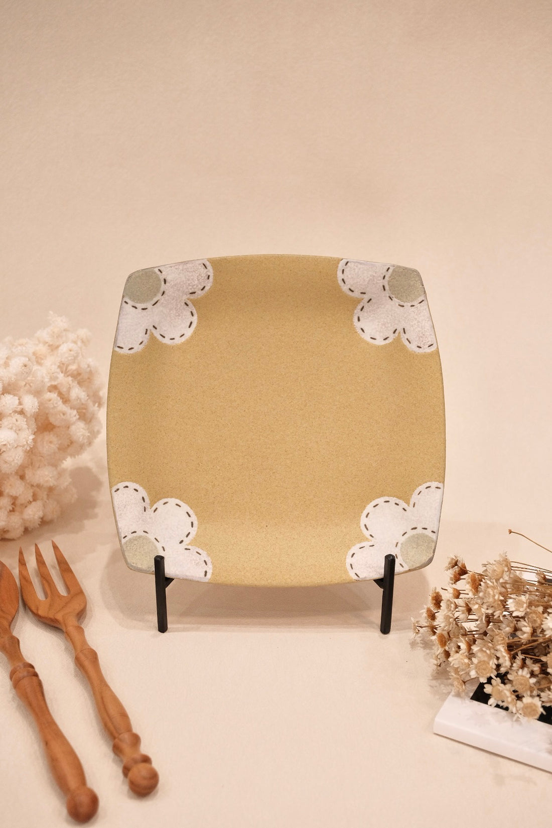 Kei Mitsumochi ミツ持啓 17cm Rectangle Plate - Yellow Flower KM26