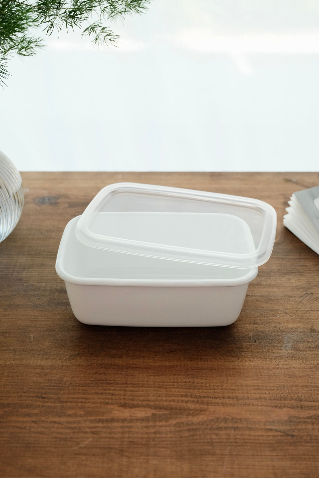 Noda Horo White Series Enamel Food Container