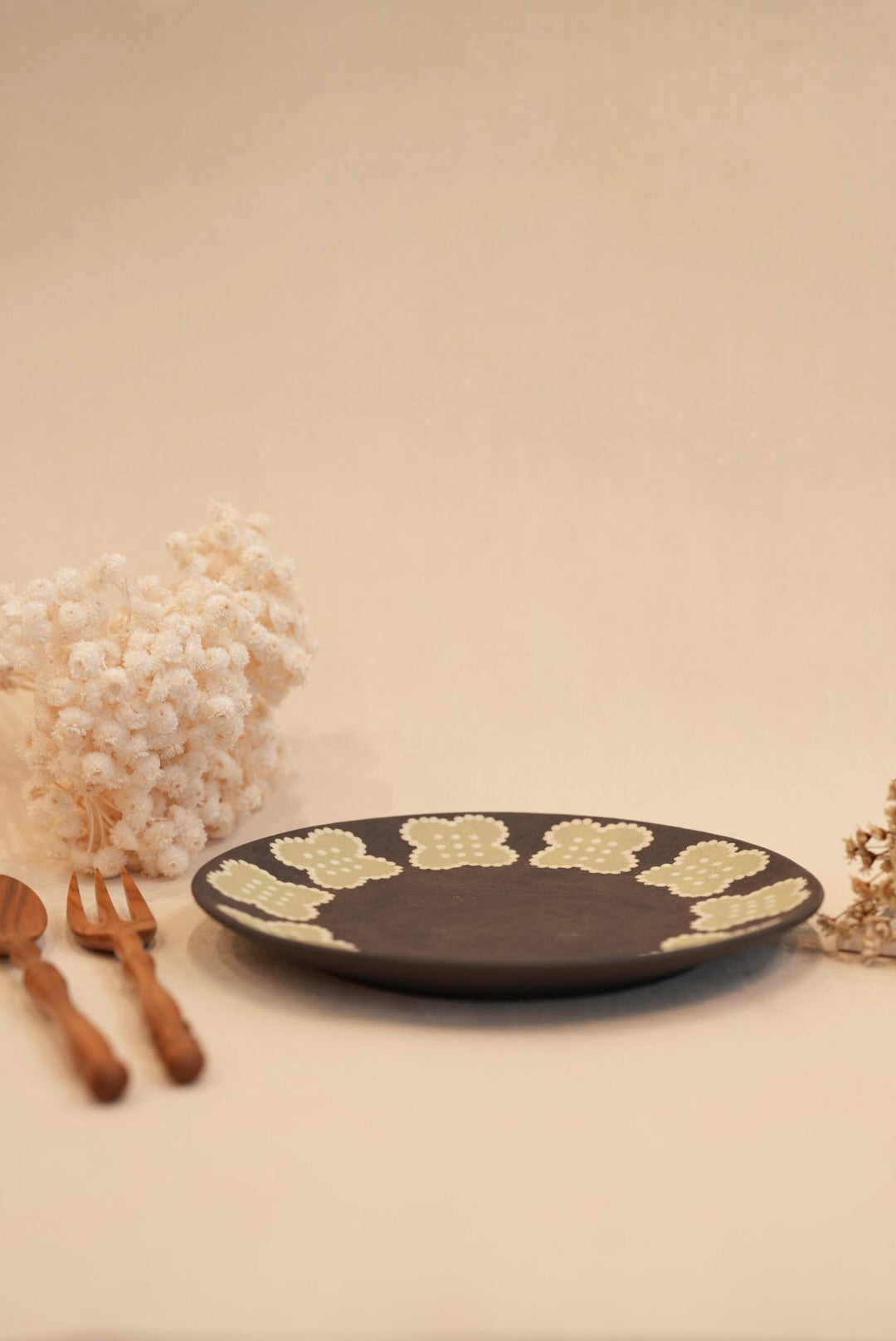 Kei Mitsumochi ミツ持啓 Green Flower Rim Large Round Plate  KM38