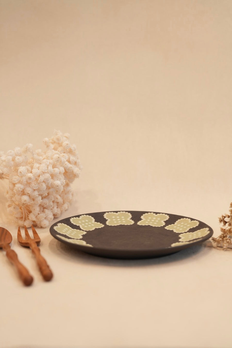 Kei Mitsumochi ミツ持啓 Green Flower Rim Large Round Plate  KM38