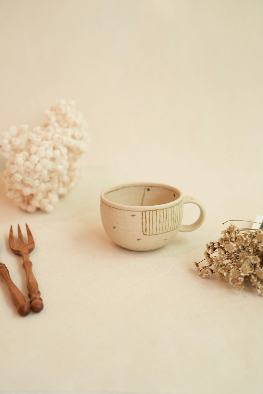 Chiho Yoshida 穗屋工房 Mug - Line & Stars CY13