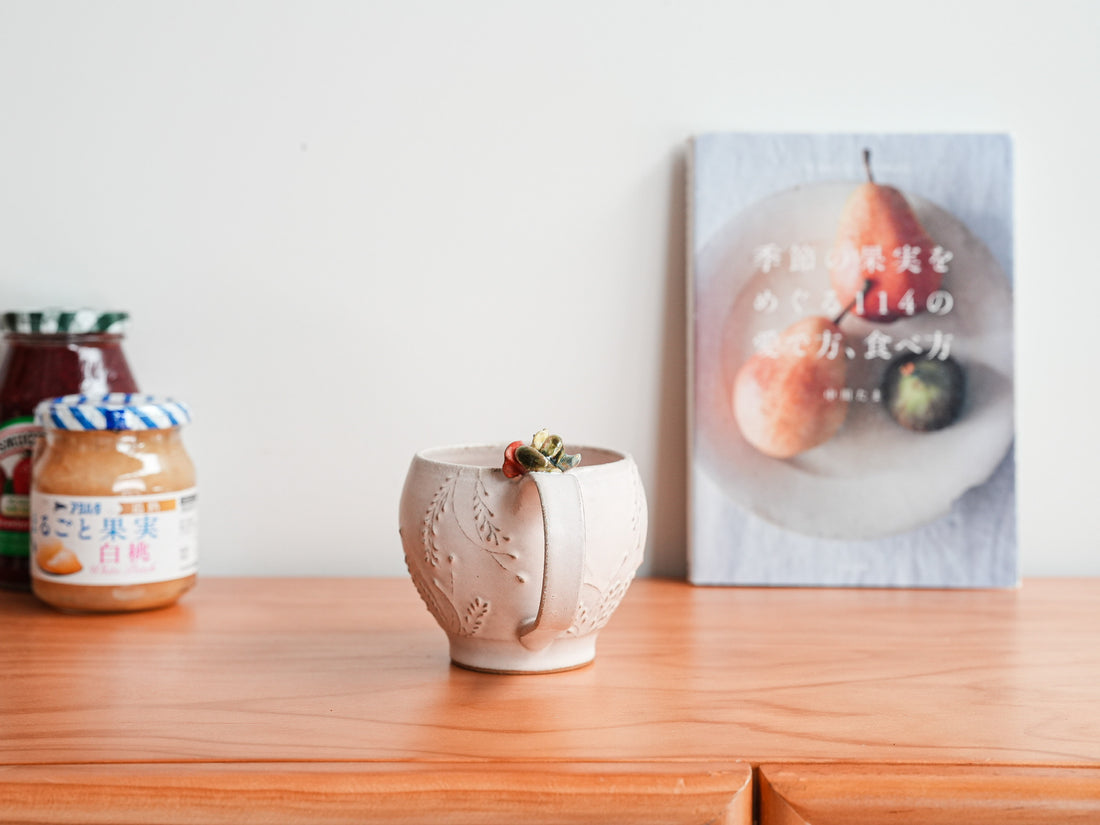 Satomi Motohashi 本橋里美 Bird and Flower Mug SM11