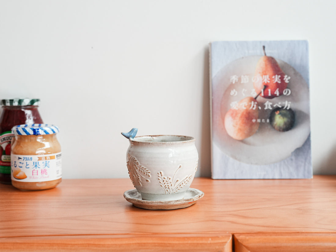 Satomi Motohashi 本橋里美 Bird Mug and Saucer - White SM16