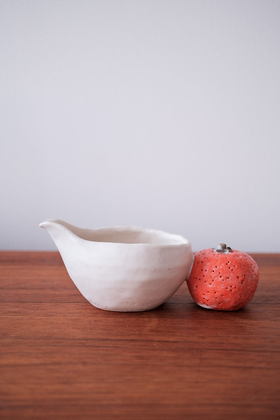 Atsumi Honda 本田あつみ Spouted Bowl with Orange Handle - AH33