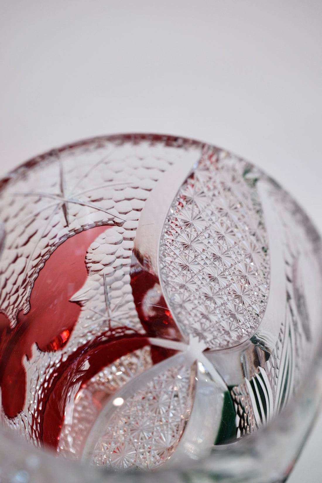 Edo Kiriko Whisky Glass Rock Glass "Buttfly with Flower" Green/Red by Junichi Nabetani, Master of traditional crafts
