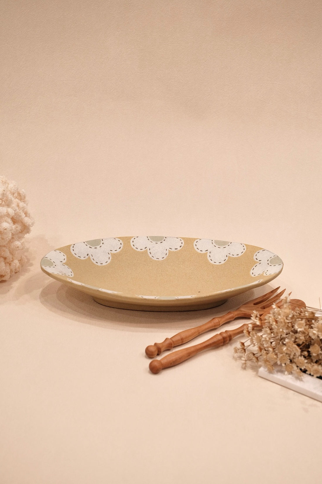 Kei Mitsumochi ミツ持啓 Flower Oval Plate  KM45