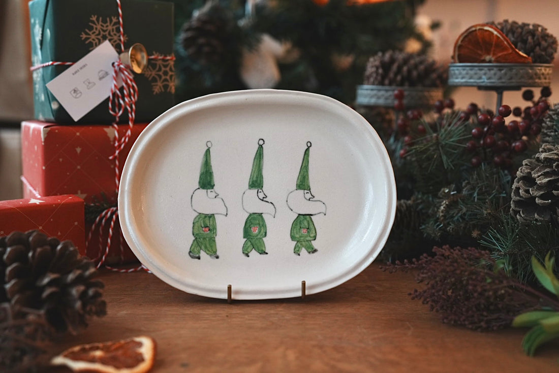 Natsumi Muroi 室井夏実- Oval Plate NM01