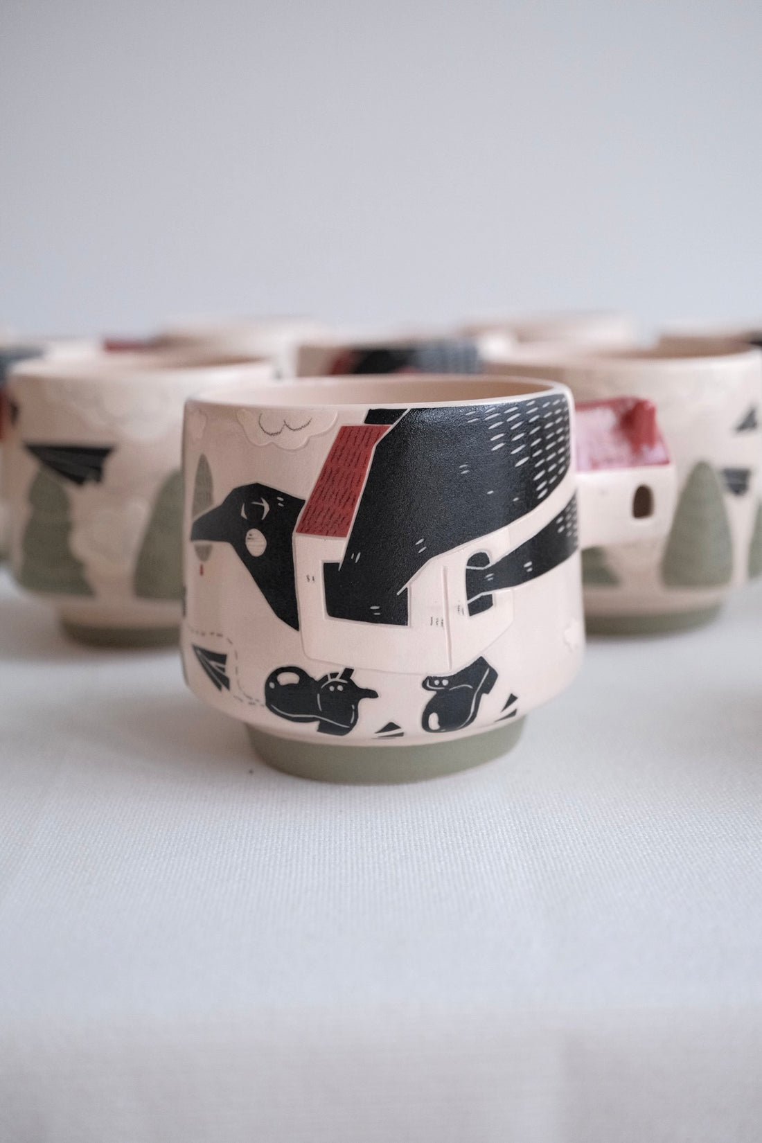 Shirogarasu Studio - Red House Cup BY117