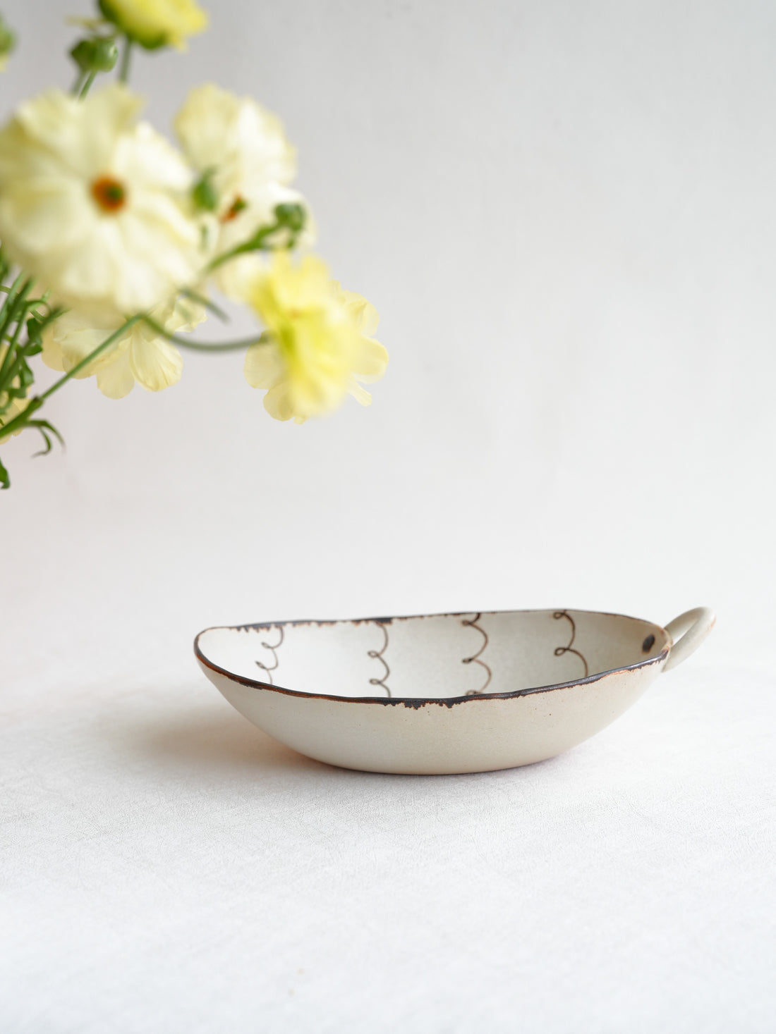 Misuzu Ishigami 石神美鈴 Large Oval Plate with Handle MIS35