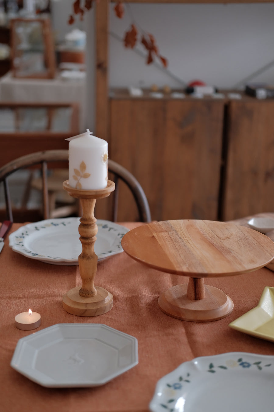 Natural Wood Pedestal Plate Cake Stand