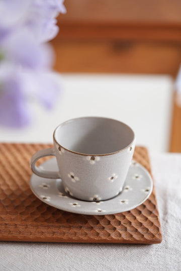 Kasai Kunitaro 葛西国太郎 Teacup w Saucer