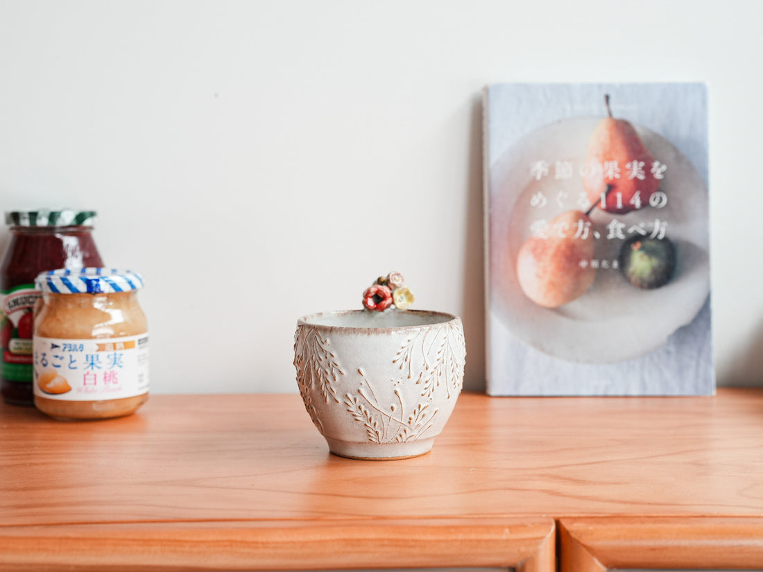 Satomi Motohashi 本橋里美 Tulip and Flower Mug SM14