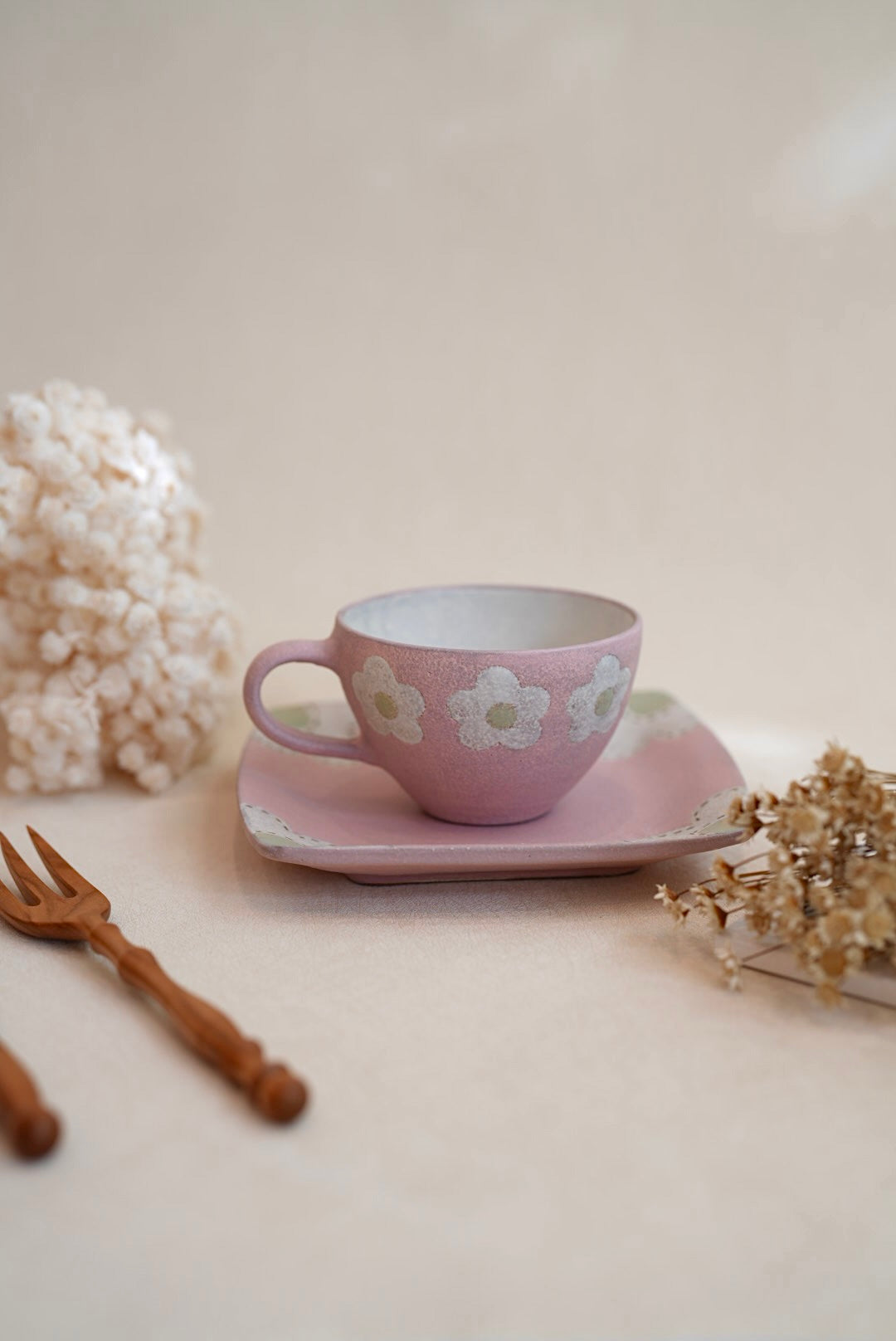 Kei Mitsumochi ミツ持啓 17cm Rectangle Plate - Pink Flower KM28