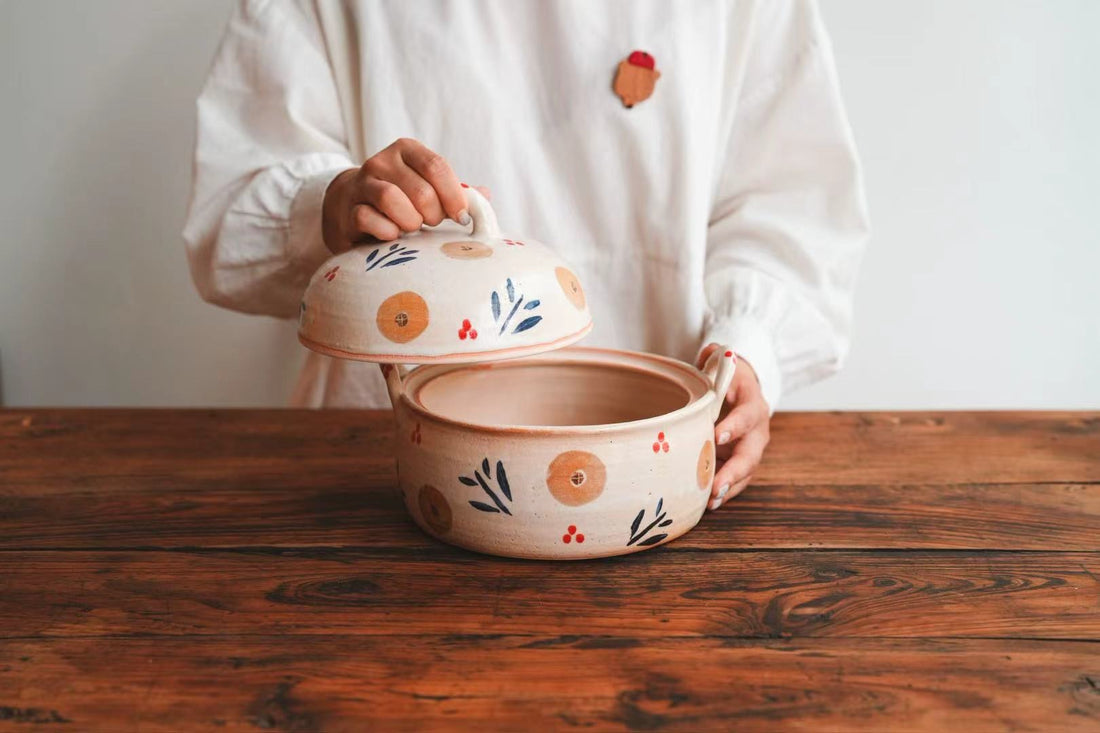 Kumiko Ishikawa 石川久美子 Flower Clay Pot KI18