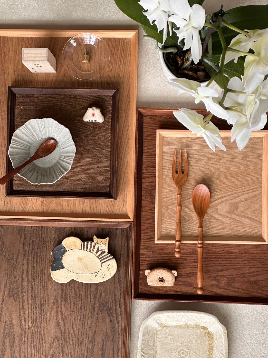 Non-Slip Surface Natural Wood Serving Tray