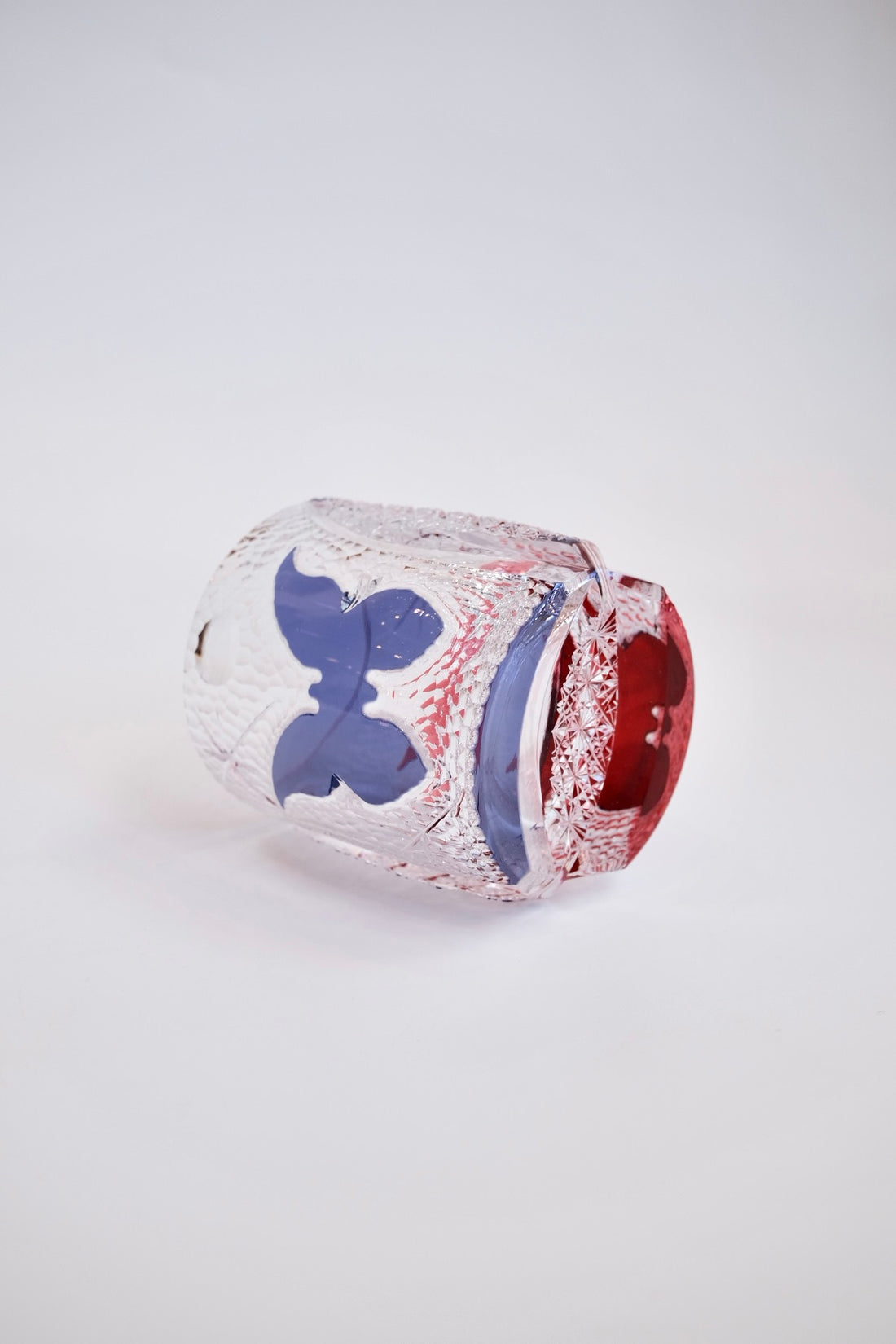 Edo Kiriko Whisky Glass Rock Glass "Butterfly" Purple/Red by Junichi Nabetani, Master of traditional crafts