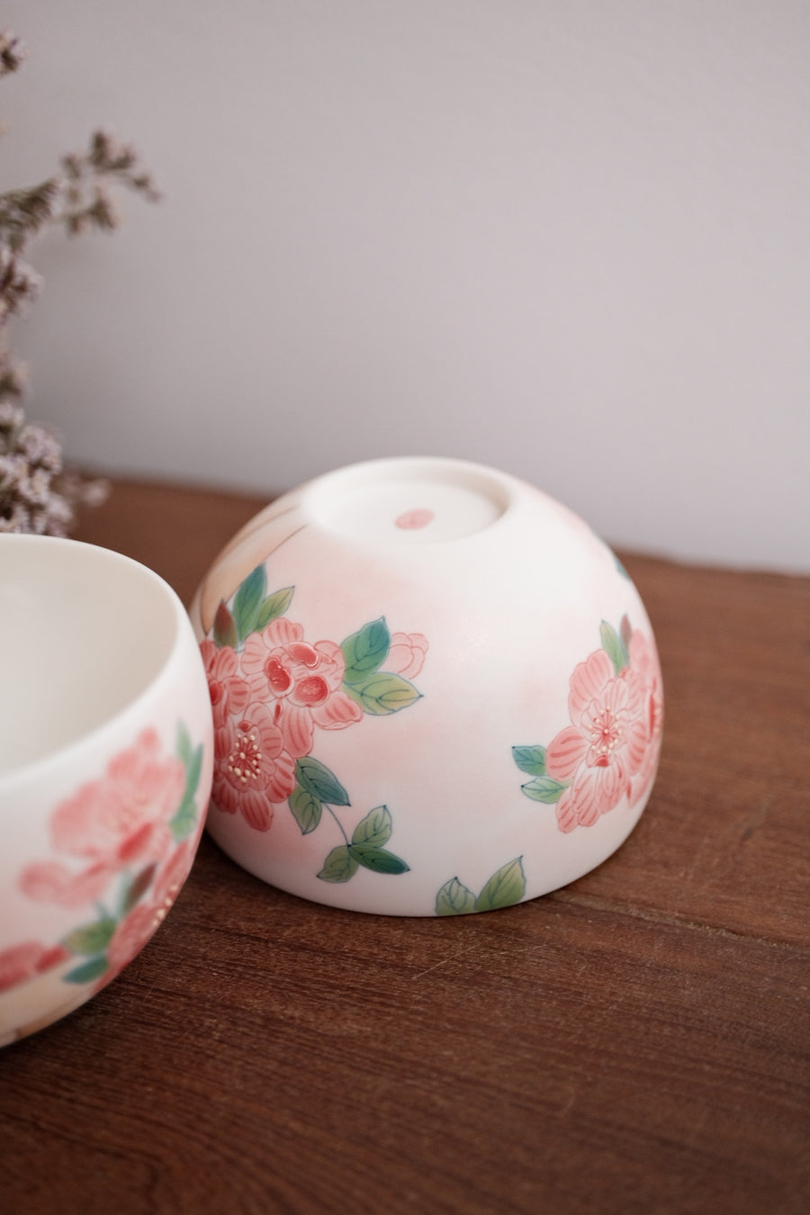 Baizhi Studio - Wild Rose Cat Coffee/Tea Egg Shape Cup