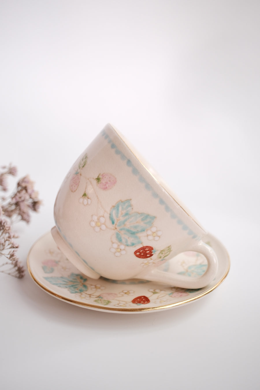 Taki Tomoda 友田多紀 Strawberry Cup and Saucer - TT03