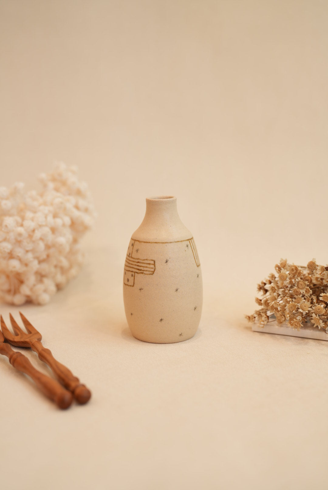 Chiho Yoshida 穗屋工房- Straight Shaped Vase CY02