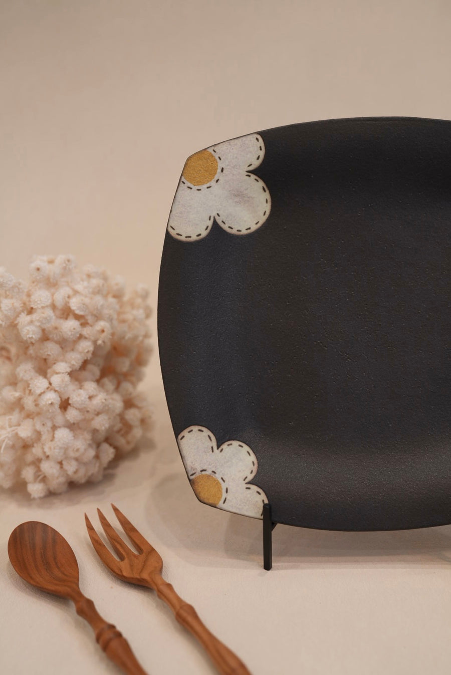 Kei Mitsumochi ミツ持啓 24cm Rectangle Plate - Black Flower KM22