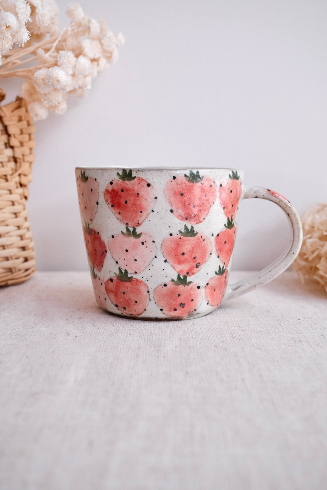Asako Yamaguchi 山口麻子 Strawberry Large Mug AI08
