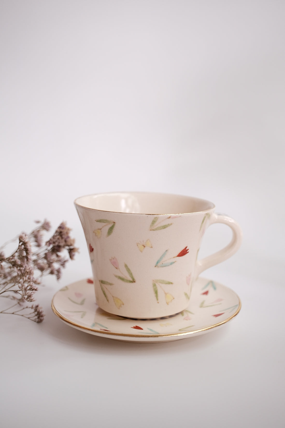 Taki Tomoda 友田多紀 Tulip Cup and Saucer - TT02