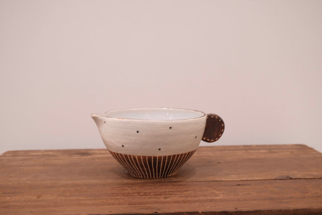 Emishi Kobo 池田匡優&美弥子 - Matcha Bowl with Spout EK16