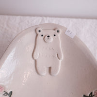 Tsubouchi Mayumi 坪内真弓 Oval Plate MT07 - White Bear