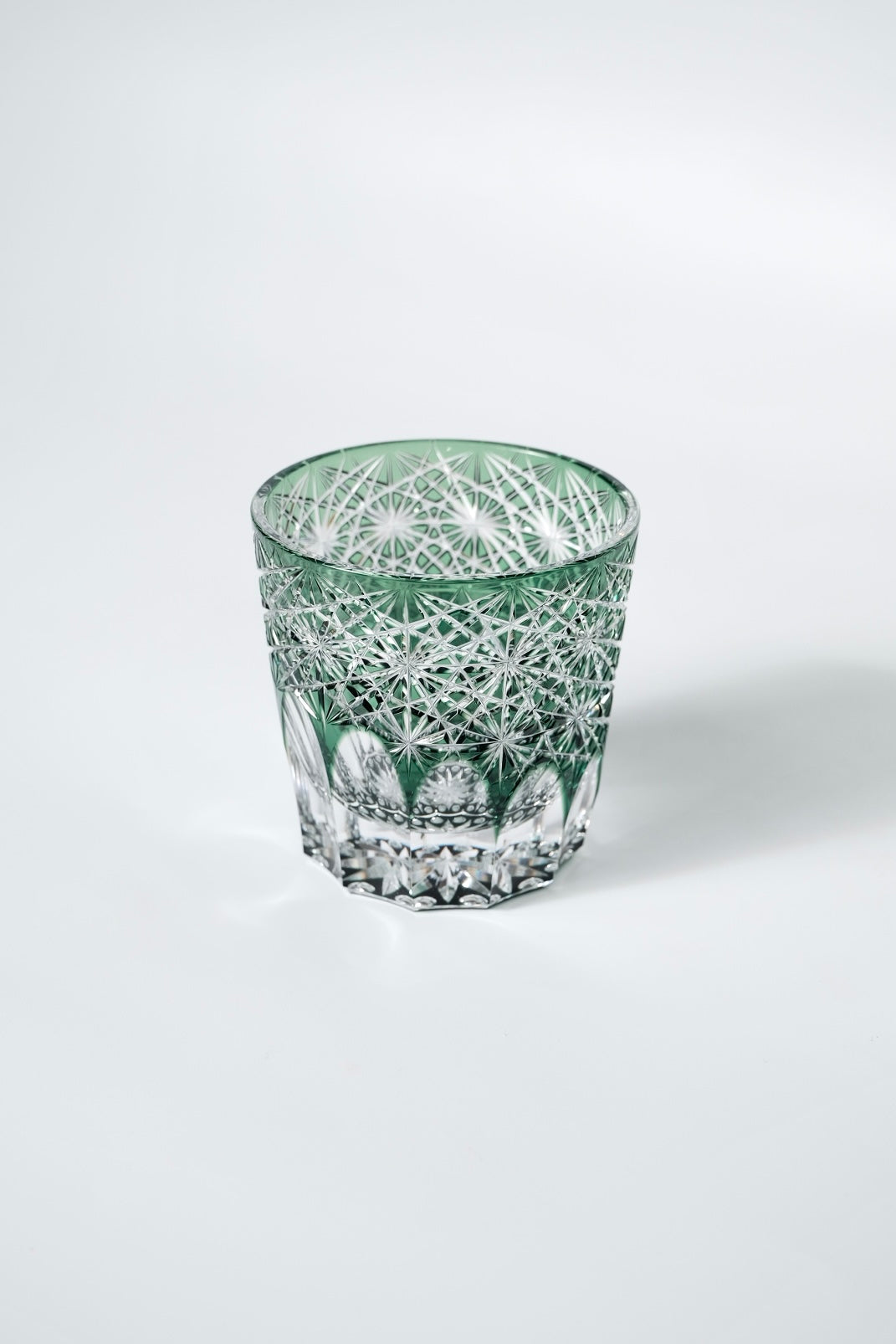 Edo Kiriko Whisky Glass Rock Glass "Large Chrysanthemum" Green by Junichi Nabetani, Master of traditional crafts