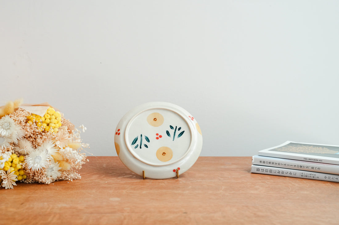 Kumiko Ishikawa 石川久美子 Small Flower Plate 16cm KI13