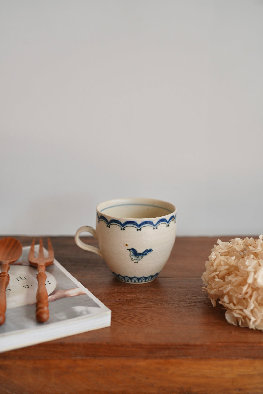 Shinko Nakanishi 中西申幸 Bird Mug SN04