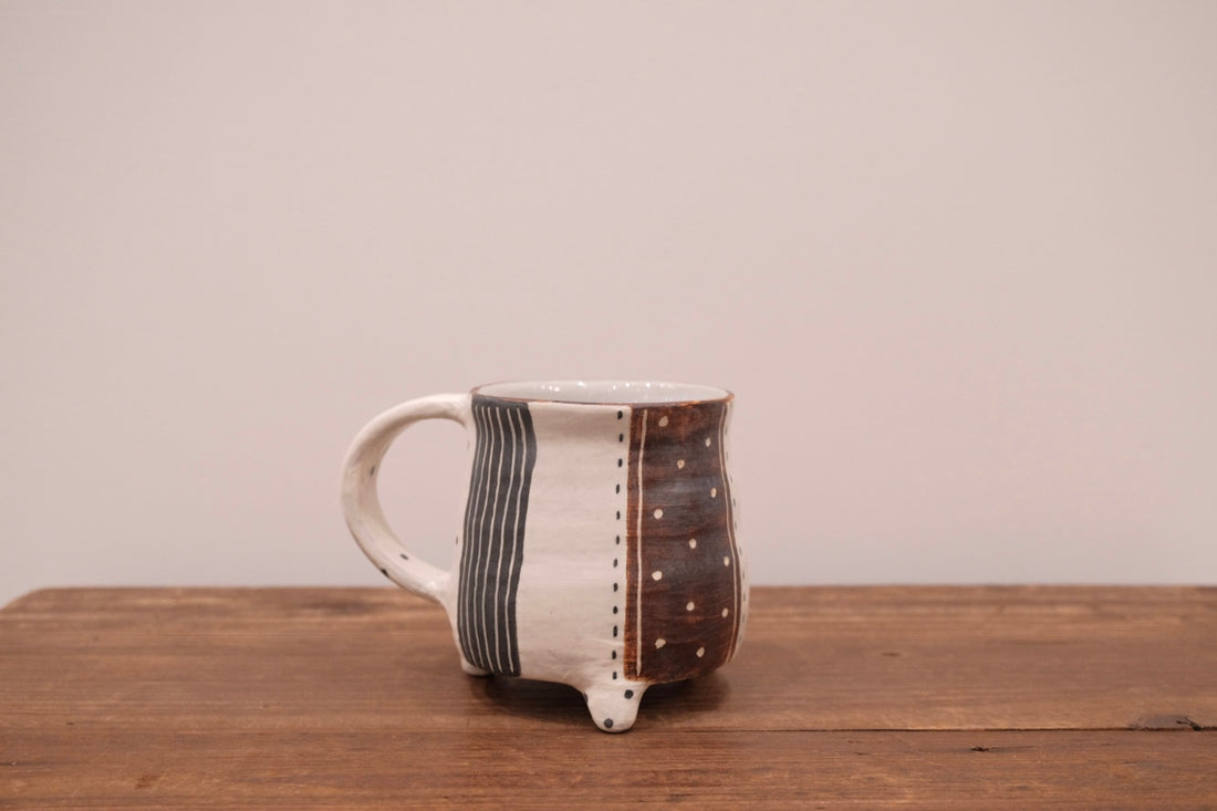 Emishi Kobo 池田匡優&美弥子 - Mug with Stand EK12