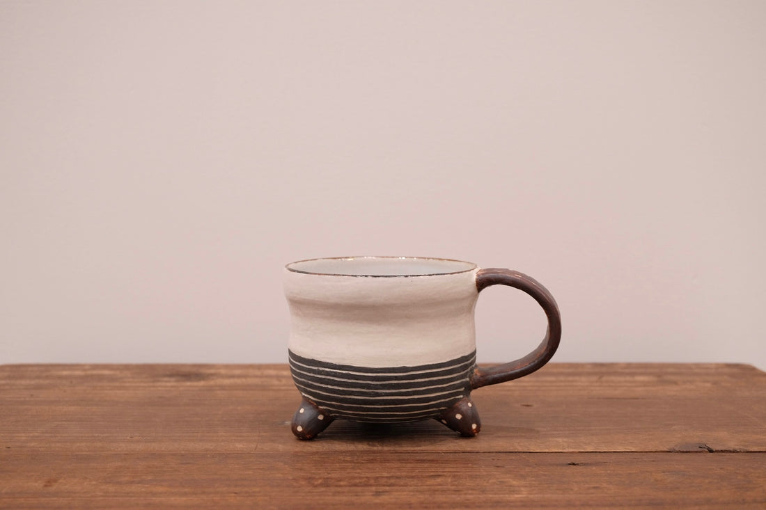 Emishi Kobo 池田匡優&美弥子 - Mug with Stand EK12