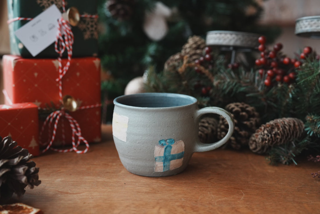 Haruko Harada 原田晴子 Christmas Round Mug - HH37