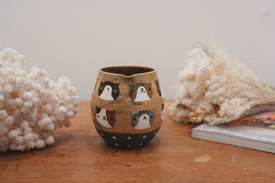 Fumiko Tsuchihashi 土橋文子 - Jug FT09