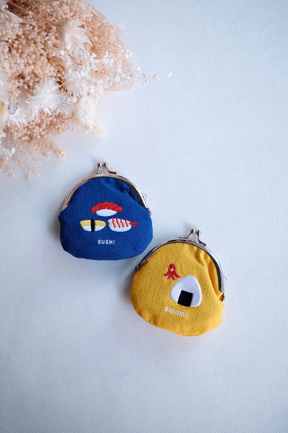 Decole Embroidered Coin Pouch