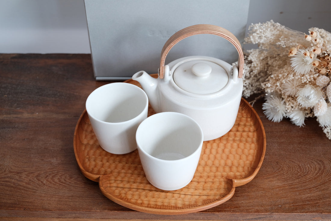 SALIU SYO Teapot Set 420ml - 3 Piece Gift Set (Teapot, Tea Cup) White