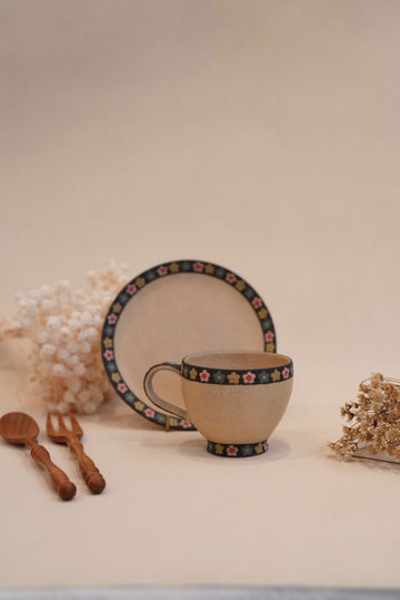 Kei Mitsumochi ミツ持啓 Small Flower Rim Mug and Saucer KM66