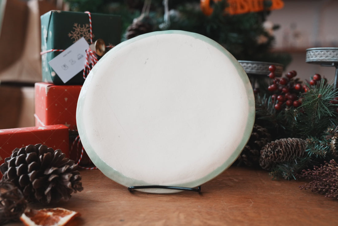 Fumiko Kondo 近藤布美子 - Green Bear Plate FK06