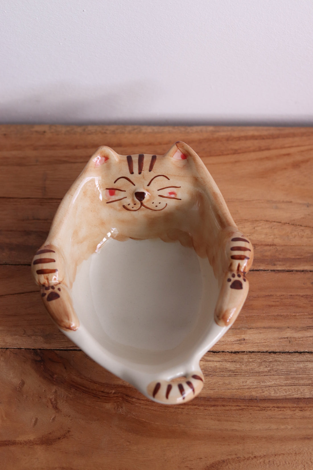 Hasami Arita ware Friendly Cat Small Bowl