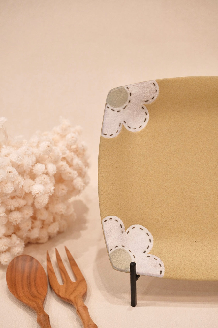 Kei Mitsumochi ミツ持啓 17cm Rectangle Plate - Yellow Flower KM26